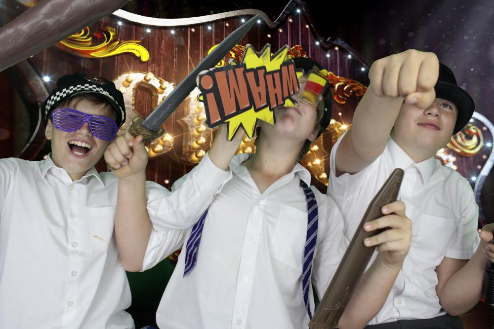 Leavers BBQ | View more photos from the event at gallery.myphotoboothexperience.co.uk/u/MyPhotoBoothExperienceLtd/Leavers-BBQ